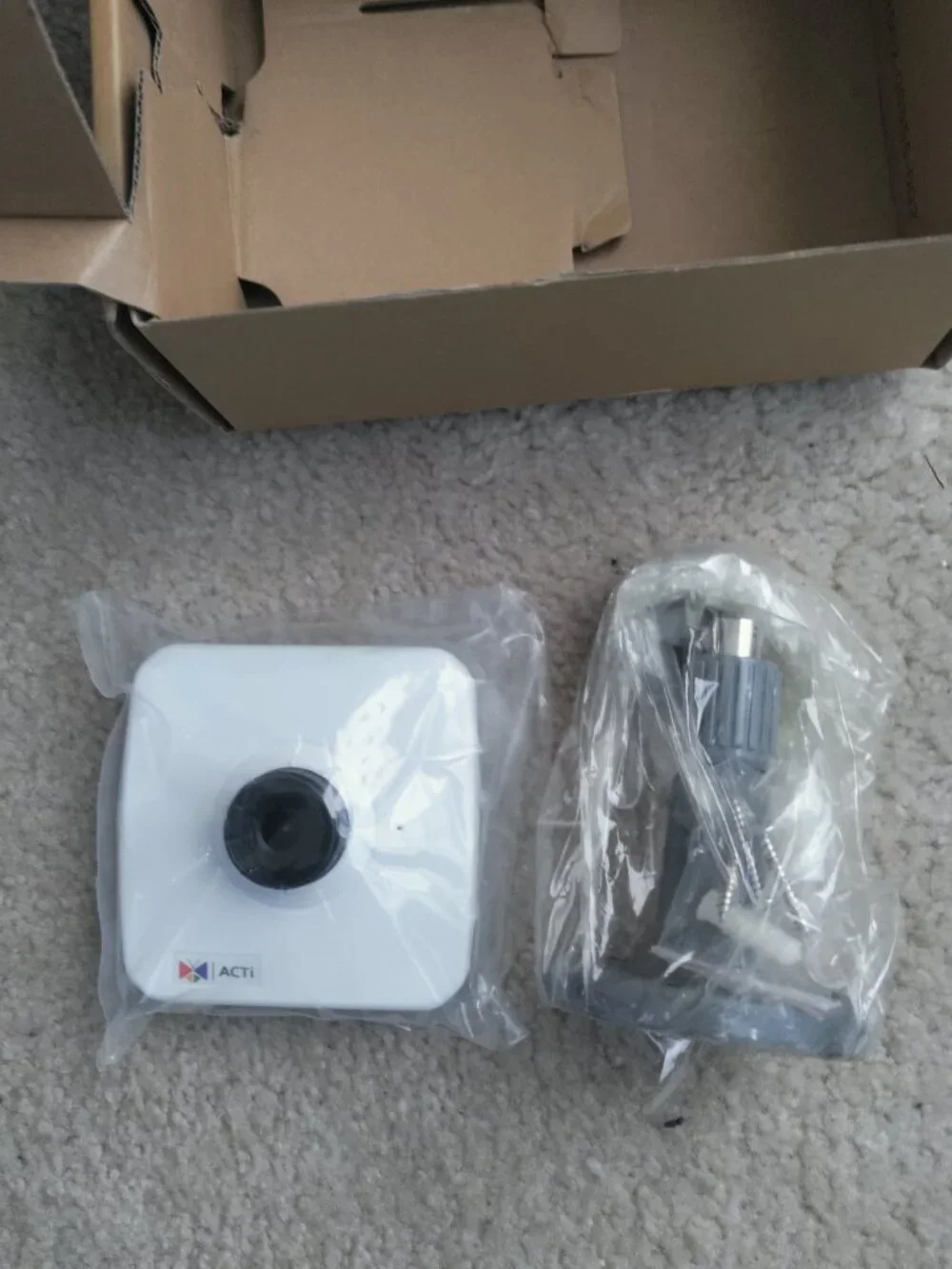 ACTi E12A Cube Camera 3MP Full HD 1080p PoE VGUC - Discontinued